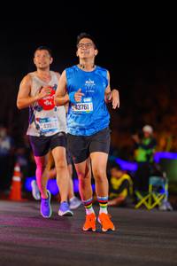 BIB: 43960, 43761
                            <button type="button" onclick="openModal(21566600)" class="btn btn-primary btn-sm float-right btn-popup" data-toggle="modal" data-target=".modal-high-quality">
                        <i class="fas fa-shopping-cart"></i> Add to Cart
                    </button>
                                            <button type="button" onclick="isThisMe(21566600, true)" class="btn btn-success btn-sm float-right btn-popup btn-isme hidden" data-toggle="tooltip" data-placement="bottom" title="นี่คือรูปของคุณใช่ไหม คลิกที่นี่เพื่อเอาเข้าอัลบั้ม">
                        <i class="fas fa-plus"></i> Add to album
                    </button>
                    <button type="button" onclick="isThisMe(21566600, false)" class="btn btn-warning btn-sm float-right btn-popup btn-isnotme hidden">
                        <i class="fas fa-ban"></i> Remove from album
                    </button>